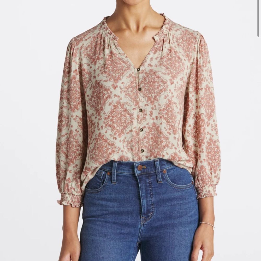 MASON & BELLE
Tierra Smocked Sleeve Top‎ Pink Small Stitch Fix Nwt